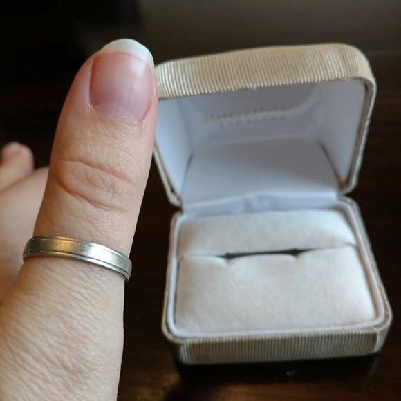 Mens wedding band - Picture 2 of 4